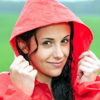 Use Of Cosmetics In Monsoon Is Good Or Bad