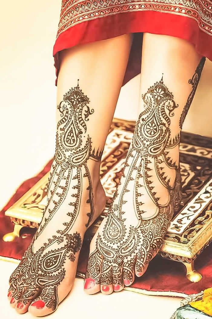 Decorate Your Feet with These 4 Stunning Mehndi Designs