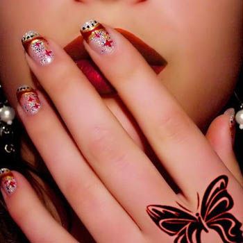 Nail Color Trend For Eid-ul-Fitr 2012