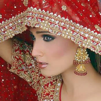 The colors of Pakistani Bride