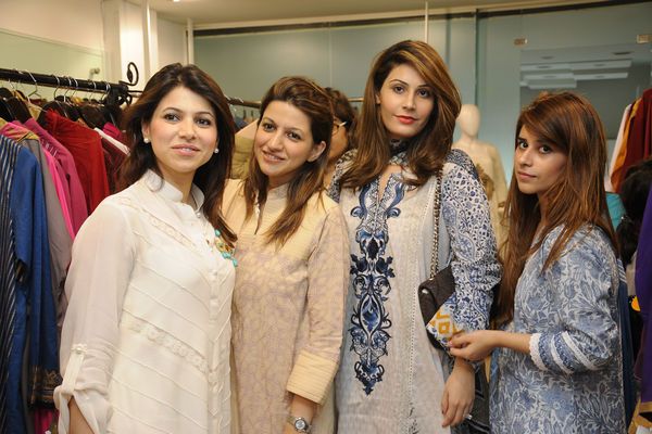 First Solo Exhibition by Nida Azwer