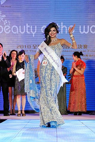 Ayesha Gilani won Beauty of Asia 2010