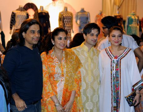 QYT & Guests at HSY Lawn Prints Exhibition 2011