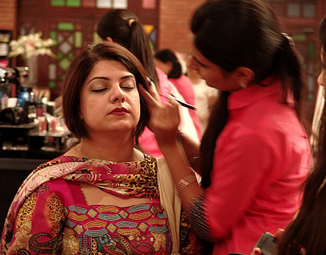 Luscious Cosmetics invited Lahore to â€˜Celebrate Their Beautyâ€™, Live!