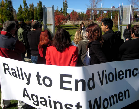 Mrs. Pakistan World 2010 in a rally to end violence against women