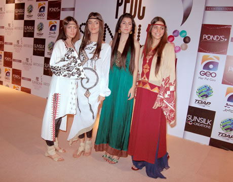 PFDC Sunsilk Fashion Week S/S 2012 Day 1 - Act 1 Red Carpet