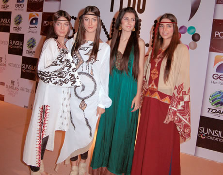 PFDC Sunsilk Fashion Week S/S 2012 Day 1 - Act 1 Red Carpet