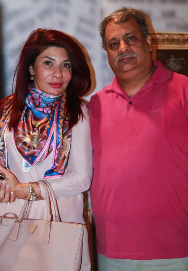 Rosy Patelâ€™s Lawn Exhibition In Karachi