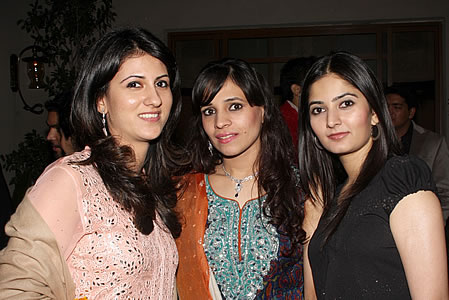 sarah khan, zainab & amina