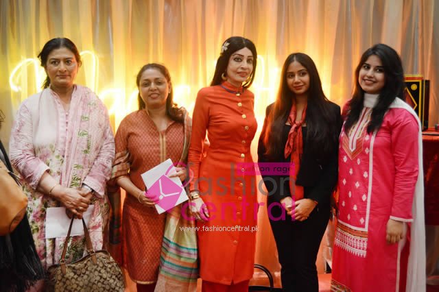 Anisa Farooqi & Guests