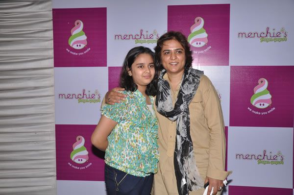 Menchies Frozen yogurt First Flagship Store In Lahore