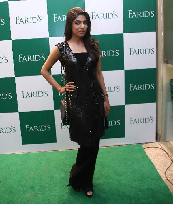Falak Sheikh at Launch of Faridâ€™s Supermarket