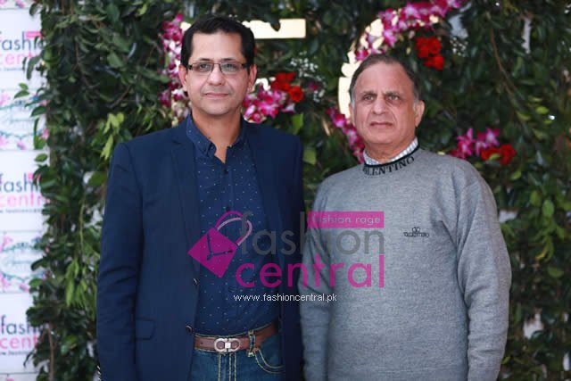 2015 Fashion Central Multi Designer Outlet Launch Lahore Photos