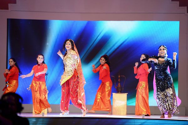 Performances at Lux Awards 2013