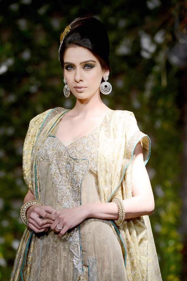 Launch of Nur Al Aine Collection by Saadia Mirza