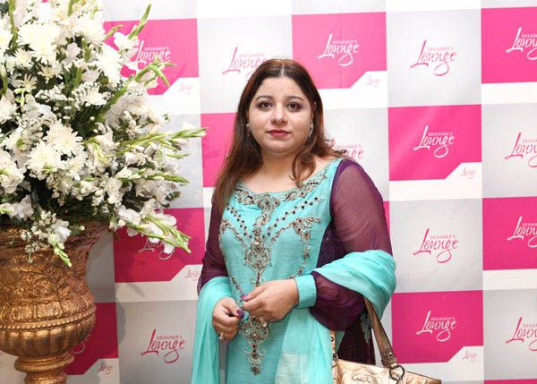 Celebs at Karachi Designerâ€™s Lounge