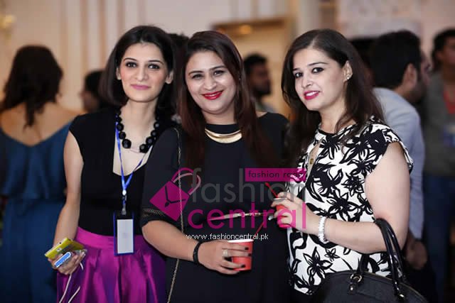 PFDC LOreal Paris Bridal Week 2015 Red Carpet Lahore Pics