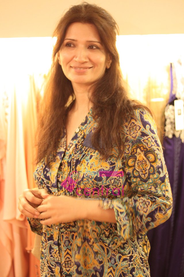 Fashion Designer Erum Khan opens first flagship store Lahore