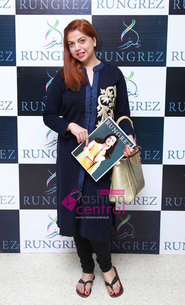 Rungrez Launches Spring Summer 2015 Lawn Collection