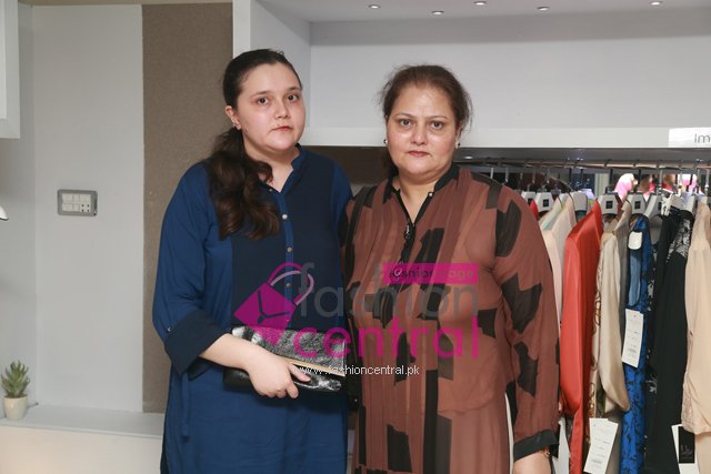 Tres Chic Multibrand Store Lanuch Lahore