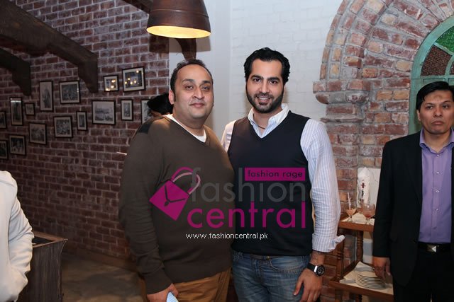 CafÃ© page 102 Exclusive Launch in Lahore