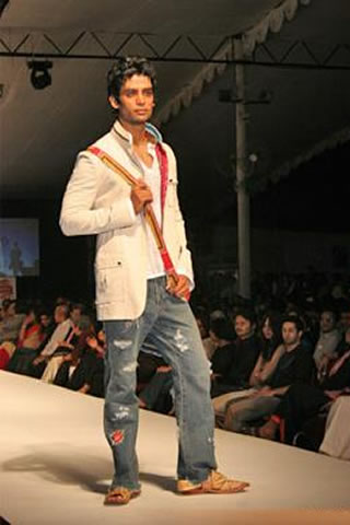 Deepak Perwani Men's wear