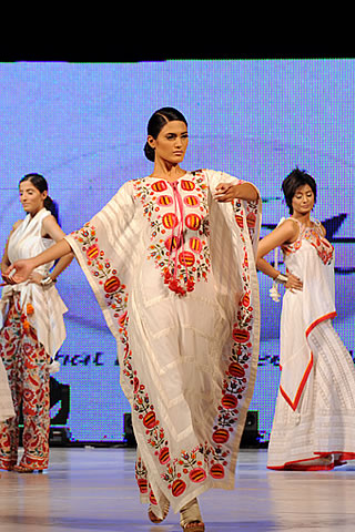 Khaadi's Collection at Veet Show '09