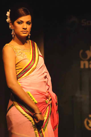 Nayna Hot Couture