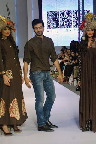 Latest 2011-12 Collection by Akif Mahmood at PFDC Fashion Week Lahore