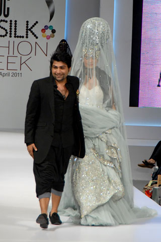 PFDC Fashion Week 2011 Lahore by Ali Xeeshan Latest Collection