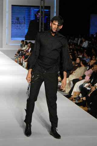 Latest Emraan Rajputâ€™s Collection at PFDC Sunsilk Fashion Week