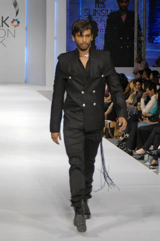 Emraan Rajputâ€™s at PFDC Sunsilk Fashion Week 2011 Lahore