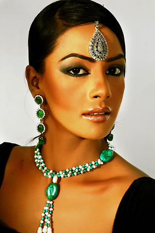 Jewellery collection by UNâ€™s Gems & Jewels