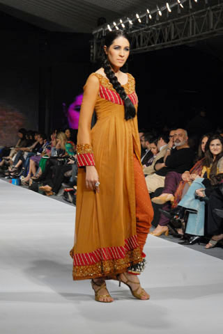 Hajra Hayat's collection at PFDC Sunsilk Fashion Week 2010