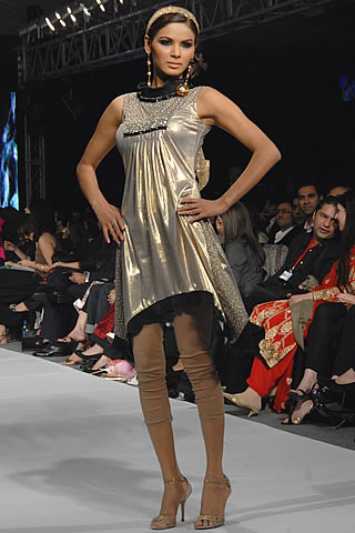 Hoorain's Collection at PFDC Sunsilk Fashion Week 2010