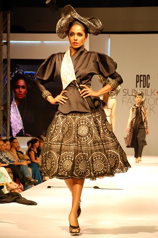 PFDC Sunsilk Fashion Week 2011 Lahore by Fahad Hussayn