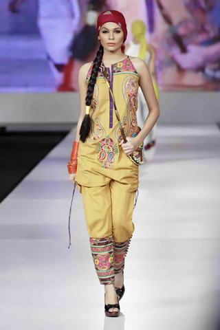 The House of Kamiar Rokni Collection at PFDC Sunsilk Fashion Week 2010 Karachi