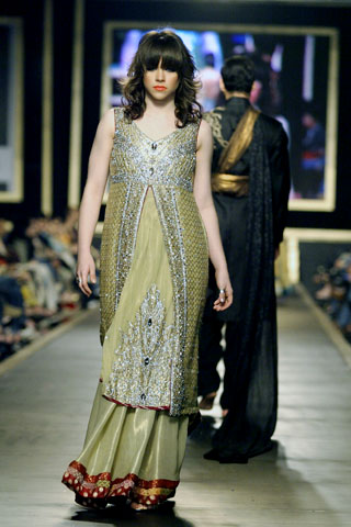Lajwanti Collection at Bridal Couture Week 2010