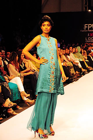 Luckhu at Karachi Fashion Week 2010