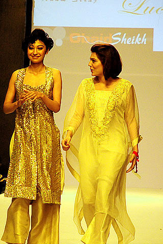 Luckhu at Karachi Fashion Week 2010