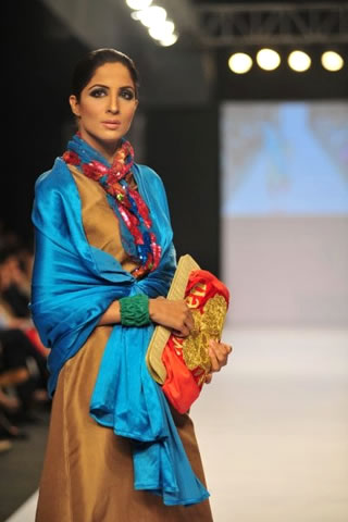 Mahin Hussain accessories 2009