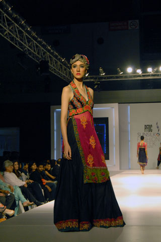Nickie Ninaâ€™s Collection at PFDC Sunsilk Fashion Week 2011 Lahore