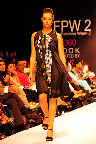 Nida Azwer at Fashion Pakistan Week 2010