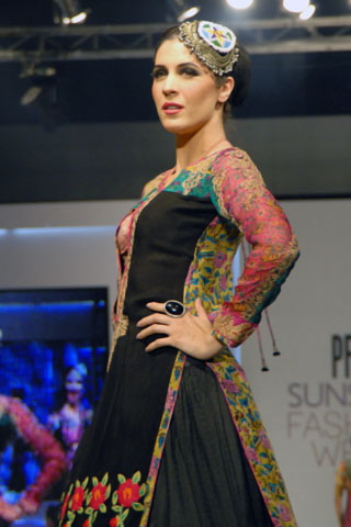 Latest 2011 Collection by Nickie Ninaâ€™s at PFDC Lahore