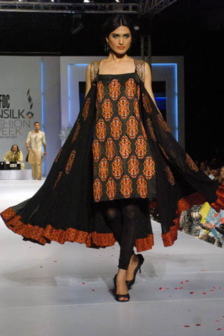 Asifa & Nabeelâ€™s Collection at PFDC Sunsilk Fashion Week Lahore 2011