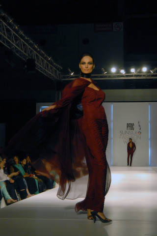 Zaheer Abbasâ€™s Latest Collection at PFDC Sunsilk Fashion Week Lahore