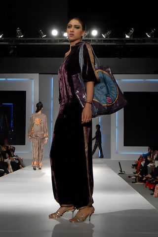 Yahsir Waheed Latest Designs at PFDC Sunsilk Fashion Week 2011 Lahore