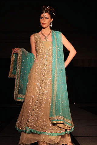 Rani Emaan's collection in Colors of Pakistan 2009