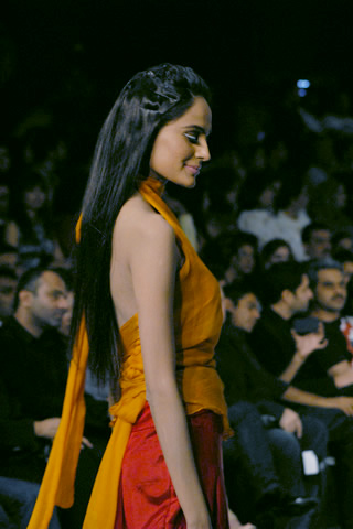 Sadaf Malaterre at PFDC Sunsilk Fashion Week 2010 Karachi