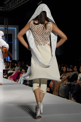 Sahar Atif Collection at PFDC Sunsilk Fashion Week 2011 Lahore